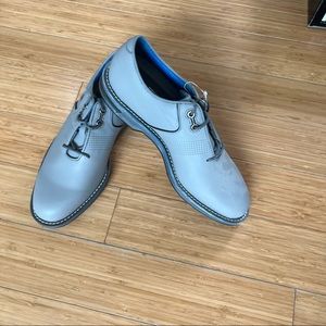 FootJoy Men’s DRYJOYS Premiere golf shoes. Size 9.5M. Never been worn.